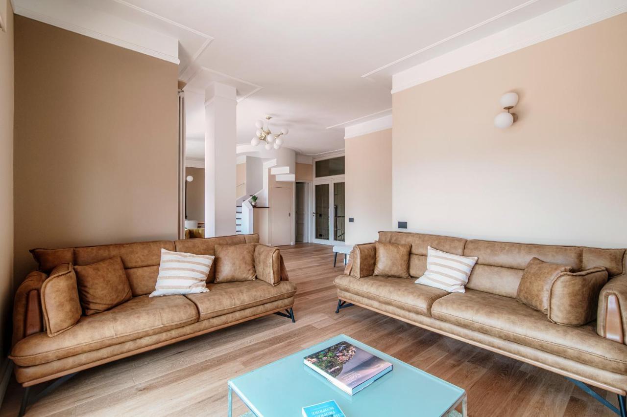 Joivy Villa Sofia โกโม ภายนอก รูปภาพ
