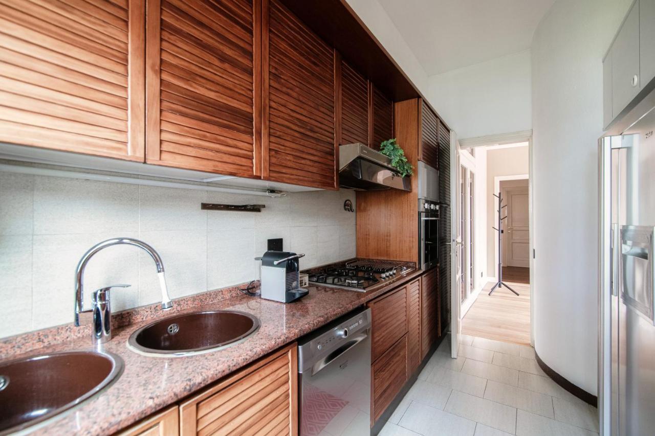 Joivy Villa Sofia โกโม ภายนอก รูปภาพ