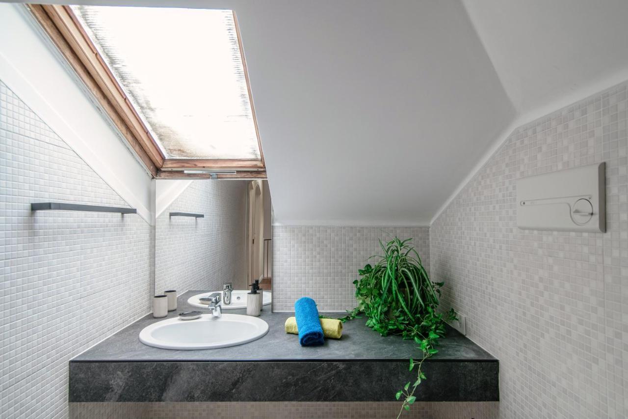 Joivy Villa Sofia โกโม ภายนอก รูปภาพ