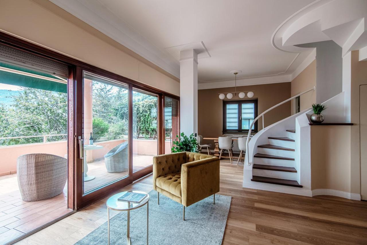 Joivy Villa Sofia โกโม ภายนอก รูปภาพ